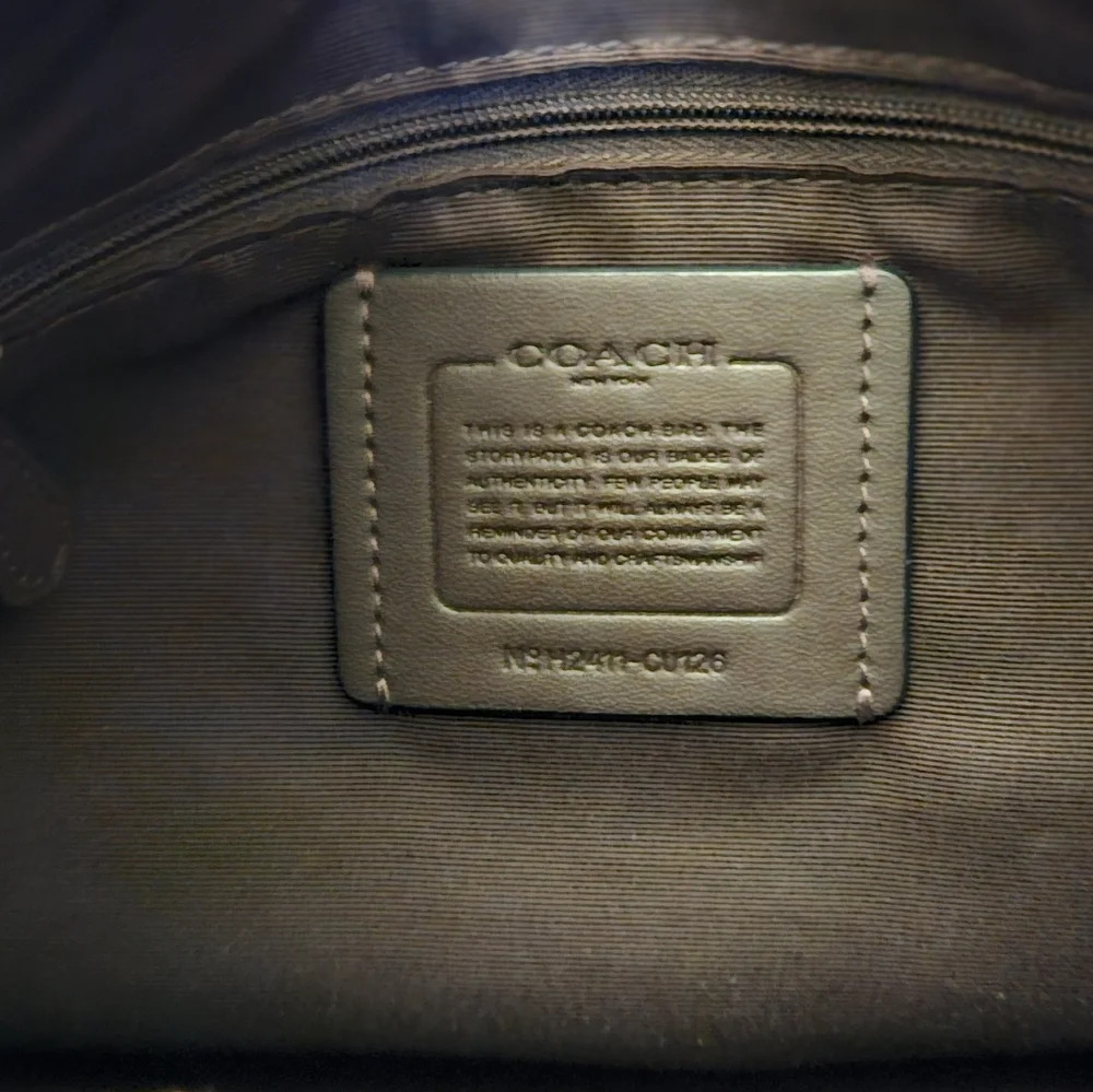 Coach Crossbody Bag - Picture 5 of 9